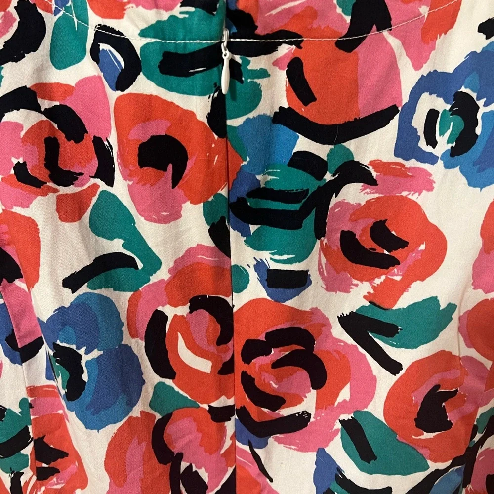 A beautiful floral dress by Tommy Hilfiger in size 12 - Picture 7 of 8